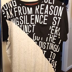 INSIDE MULTI DESIGN PRINTED TEE SIZE:L